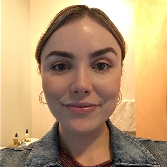 Meet the Posher Other - Meet your Posher, Amber